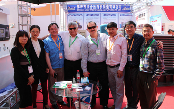 聯(lián)合一直在努力-2014國(guó)際天然氣汽車、加氣站設(shè)備展會(huì)